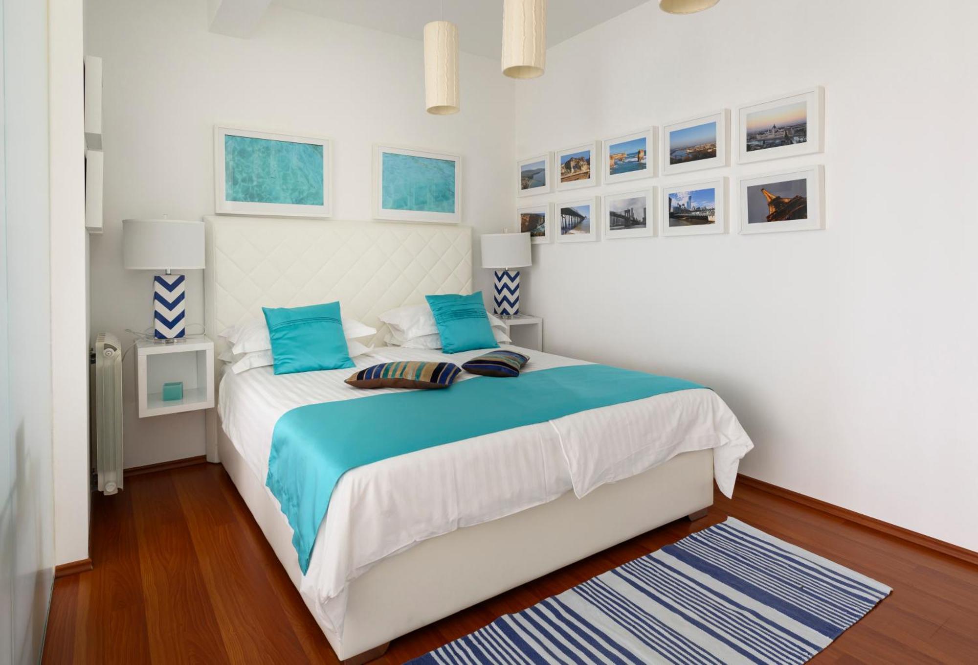 Gallery Luxury Suites & Rooms-Only Adults Split Exterior photo