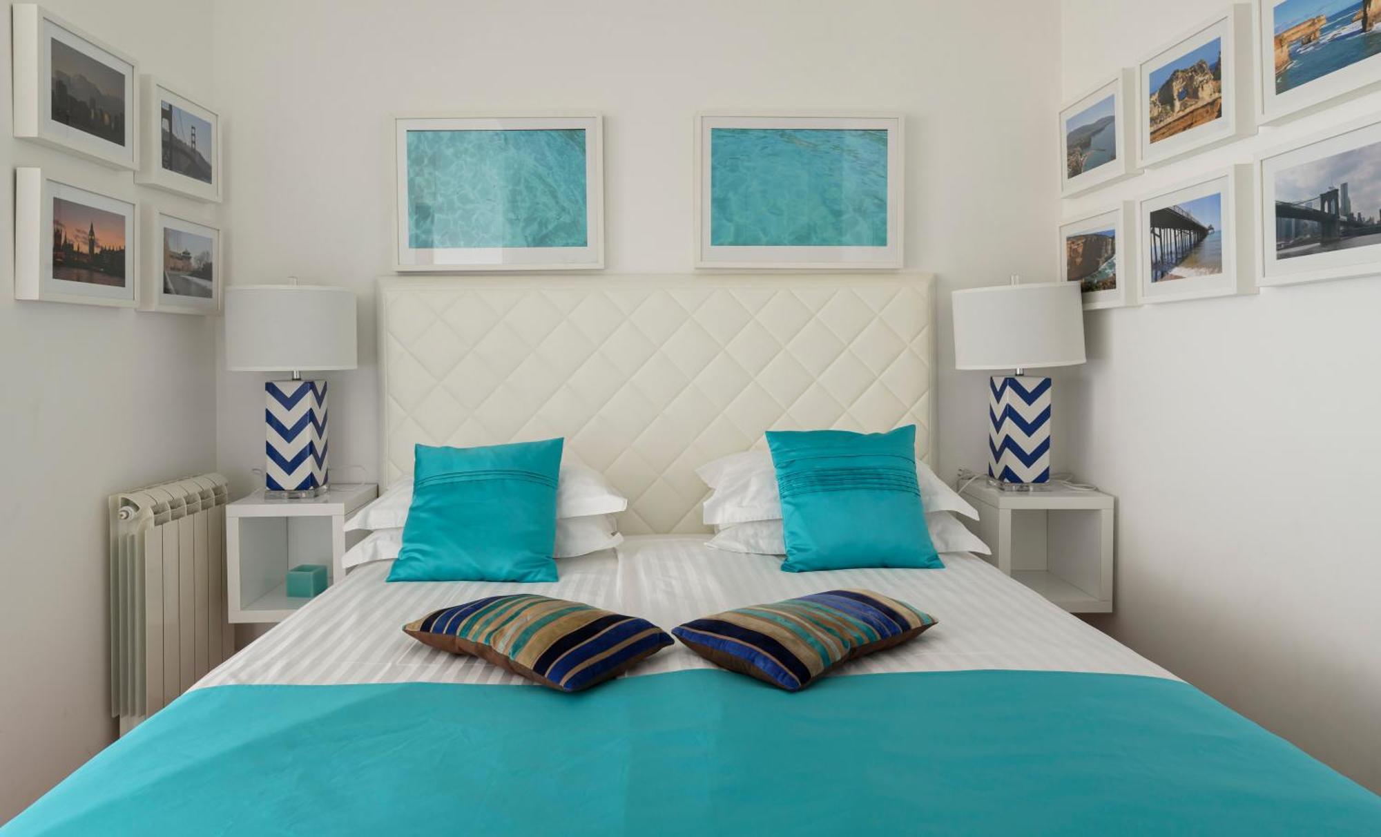Gallery Luxury Suites & Rooms-Only Adults Split Exterior photo